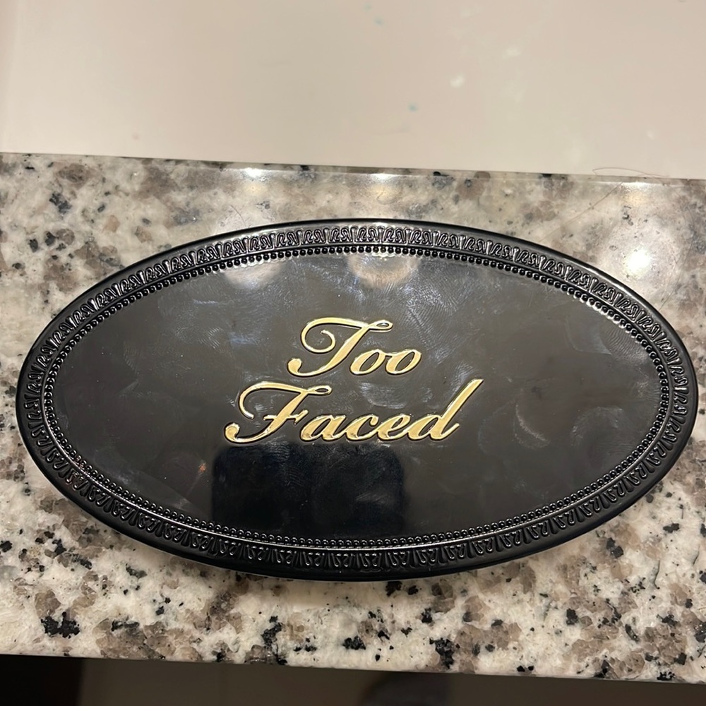 Too Faced Turn Up the Light